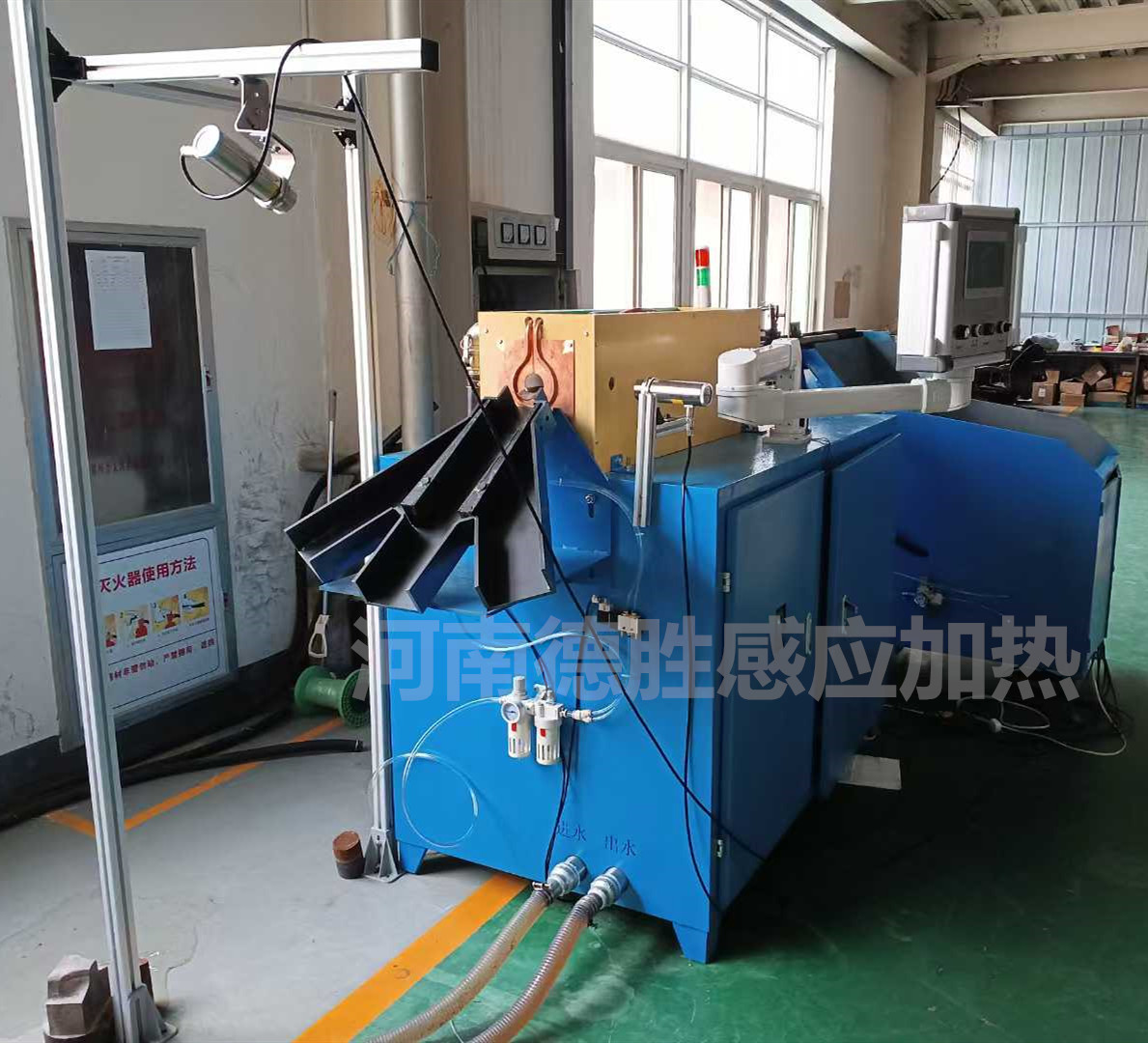 銅棒中頻爐三分選出料機(jī)構(gòu)_副本